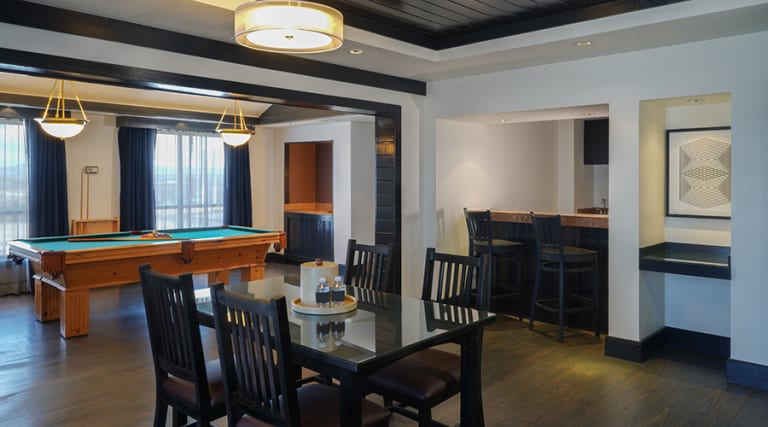 Guestroom Presidential Suite Living Room